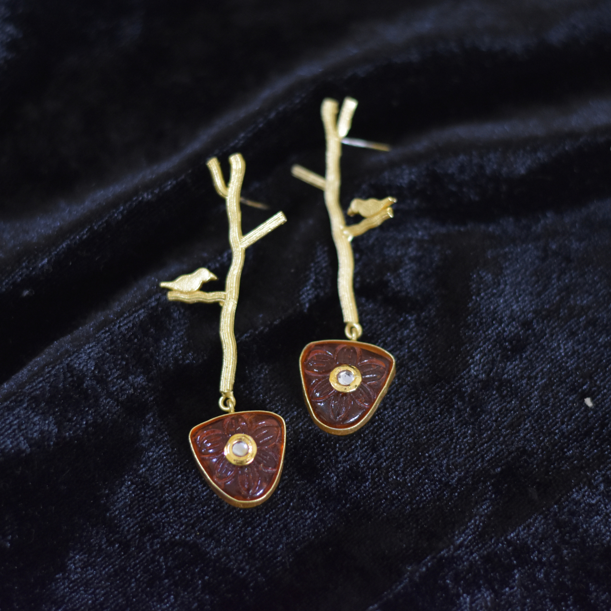 Long Stylish tiny bird Earrings - Brown