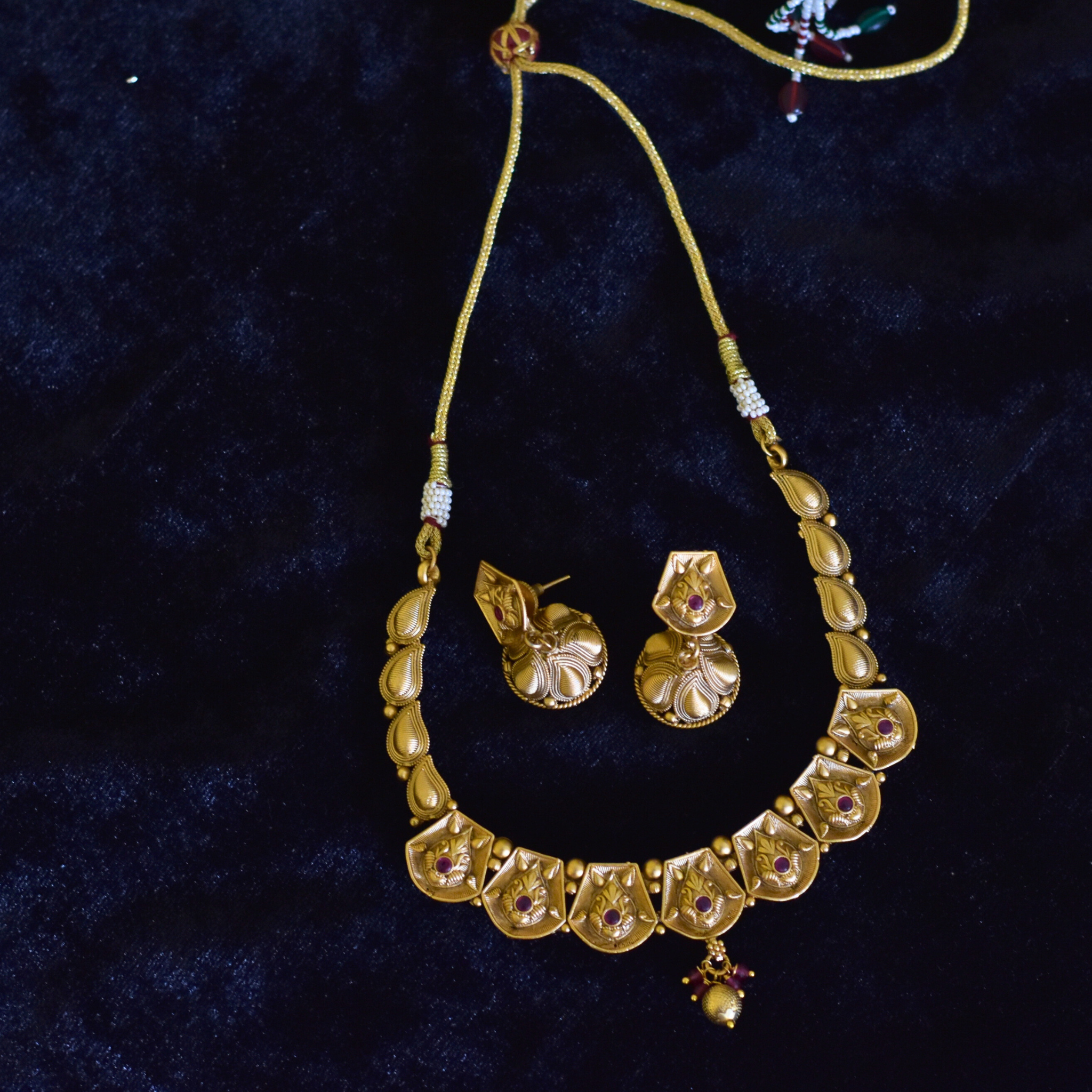 Beautiful Traditional Necklace Set