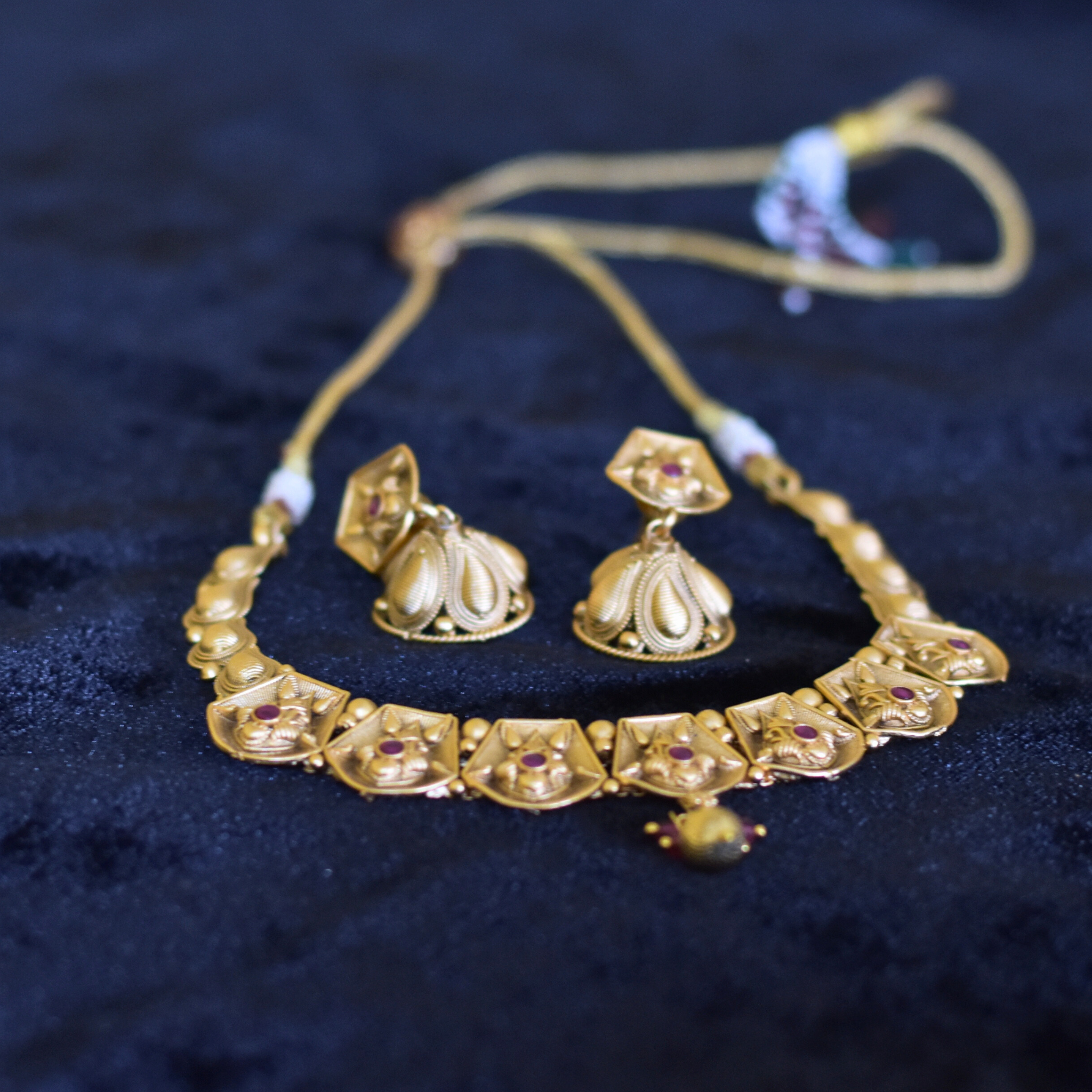 Beautiful Traditional Necklace Set